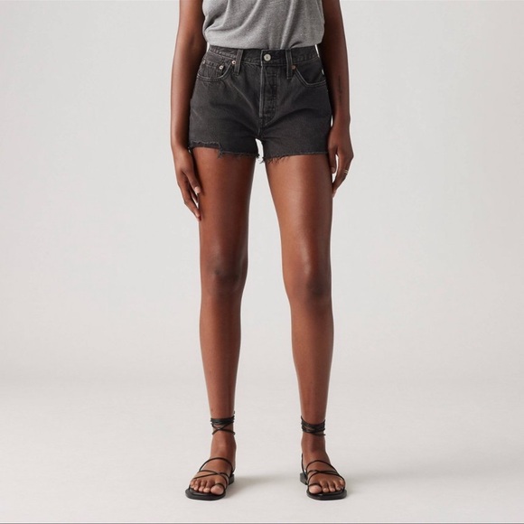 Levi’s Women’s 501 Original Fit High Rise Jean Shorts - Lunar Black Size 25 NWT - Picture 1 of 7